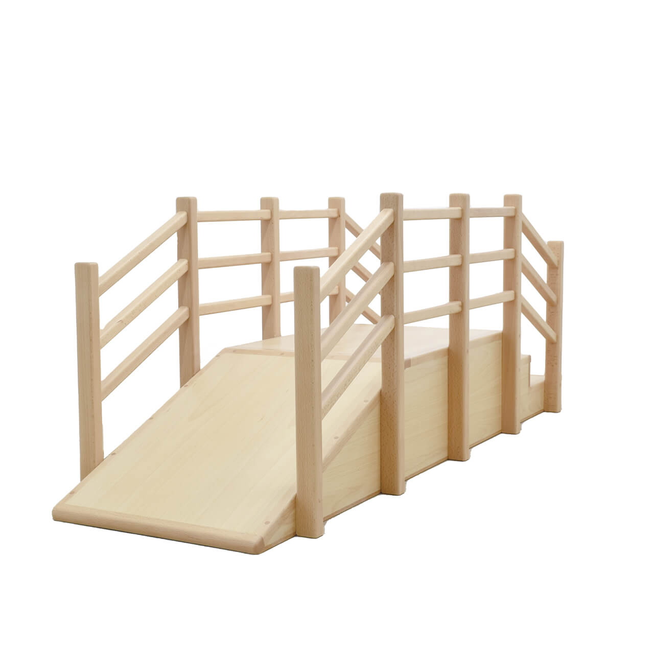 木の階段斜面＆階段 - 木の保育家具｜株式会社ナガサワ